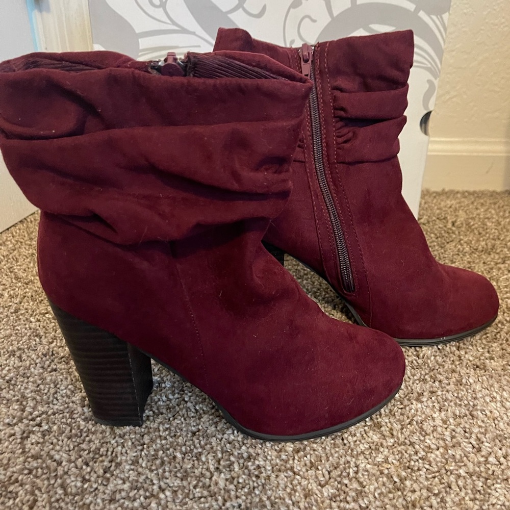 SHi by Journeys Lizzie Burg Maroon booties